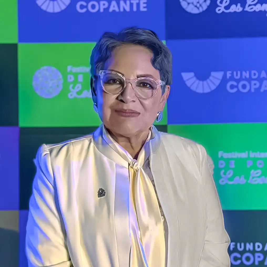 Ministra Annarella Vélez